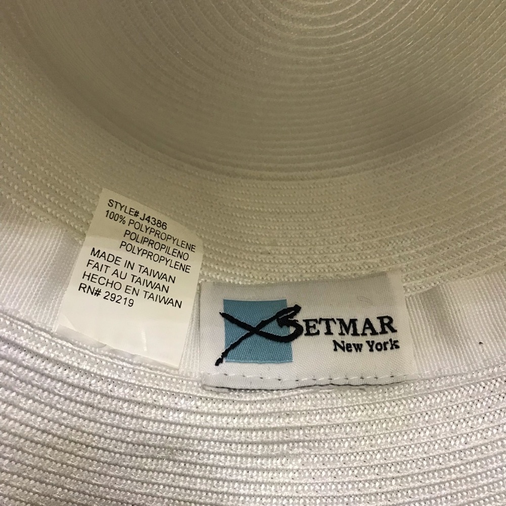 White spring summer Hat 💕 - Picture 6 of 6